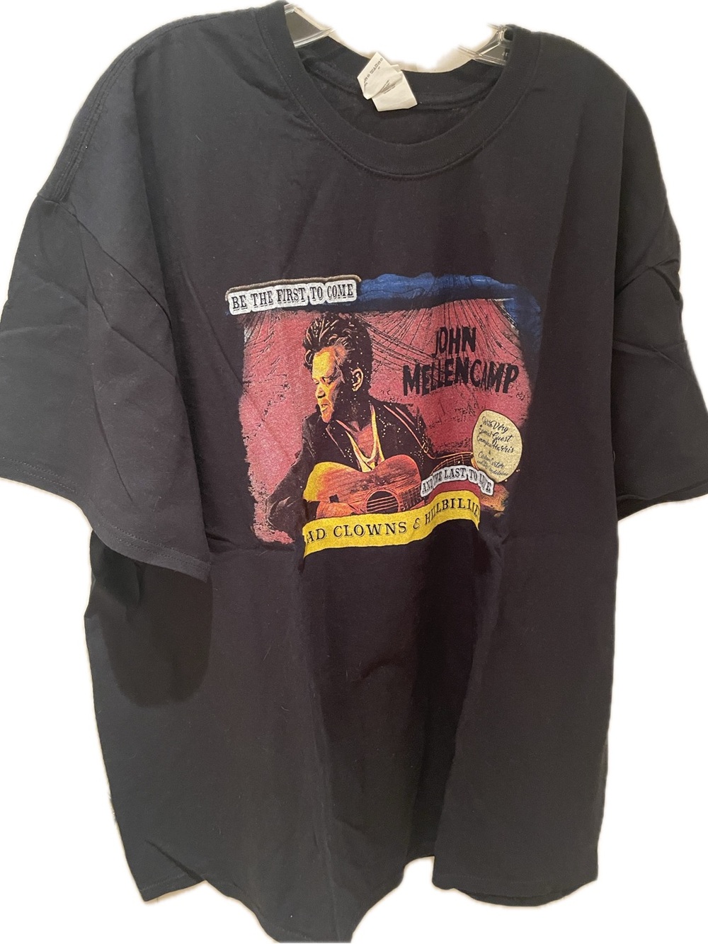 Gildan Black John Mellencamp 2017 tour Tee with Red Yellow Blue Print